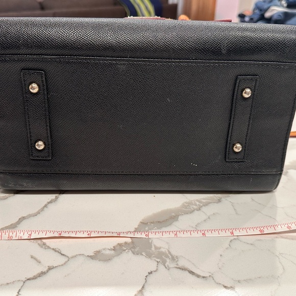 Dooney and Bourke Classic Handbag - Picture 4 of 8